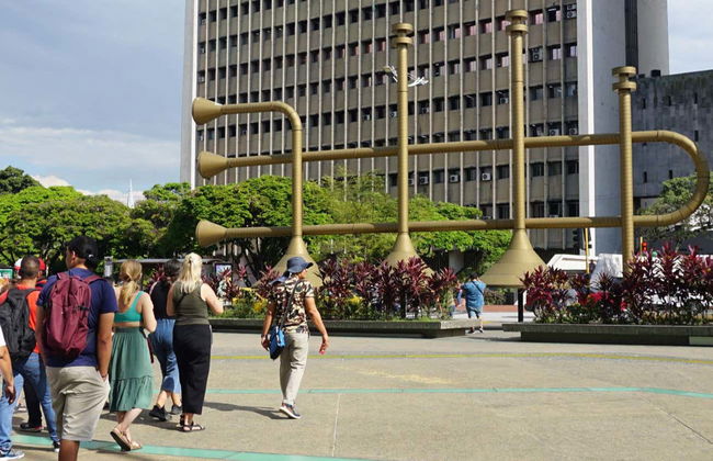 Free tour à la découverte de la salsa et du street art dans Cali - Photo 1