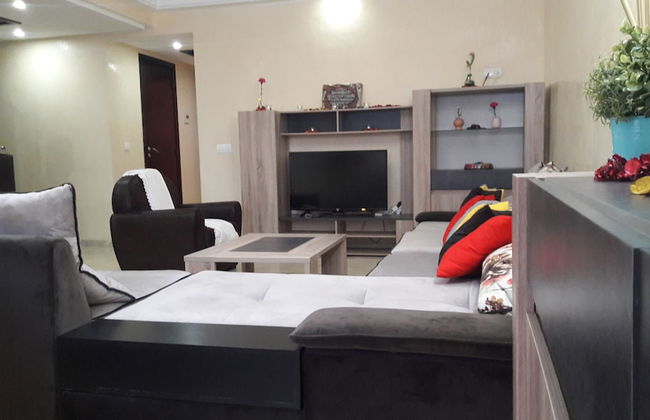 Apartment With Terrace - Photo 26