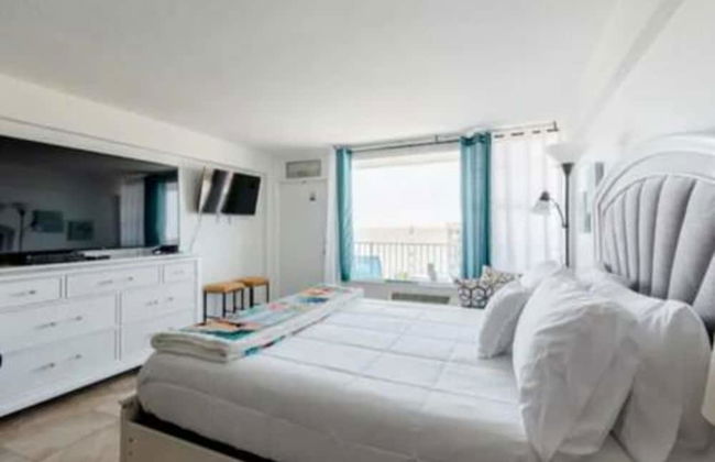 613 3 Beds Luxury Beachfront Studio Ideal 4 Long Stays - Foto 4