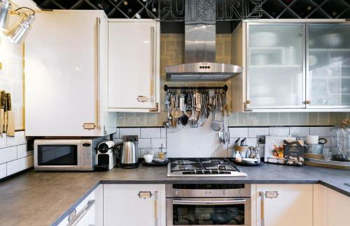 Stylishly Designed Private Home in Central Windsor - Foto 14