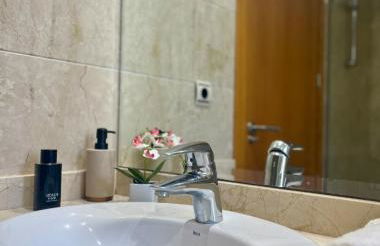 Estepona Penthouse Resort with Private Solárium - Pool & Free Parking - Photo 8