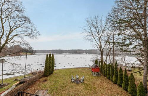 4 br Lakehouse, Fire Pit, King Beds, Bunk room - Foto 40