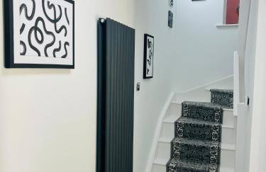 Luxurious New Home Near Airport - Foto 29