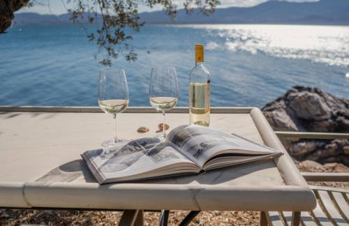 A Luxury Seafront Villa with amazing ambience and view - Foto 7