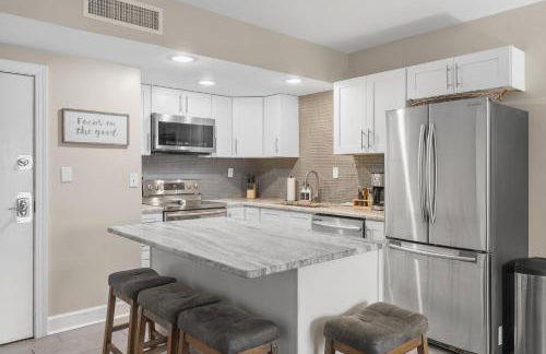 On Famous Music Row - Pool, Parking, Walk to Bars - Foto 2