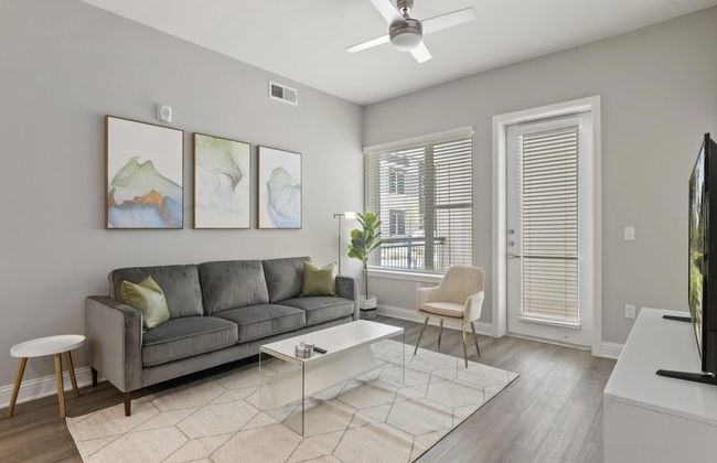 Top Floor Soco 2BR King Suite 8 Mins to Downtown - Foto 20