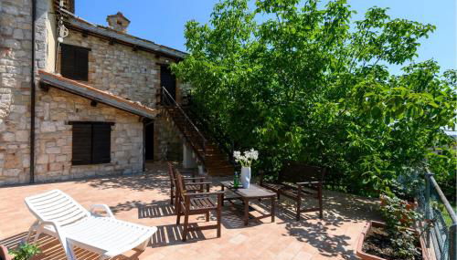 Gorgeous Apartment In Montemonaco - Foto 2