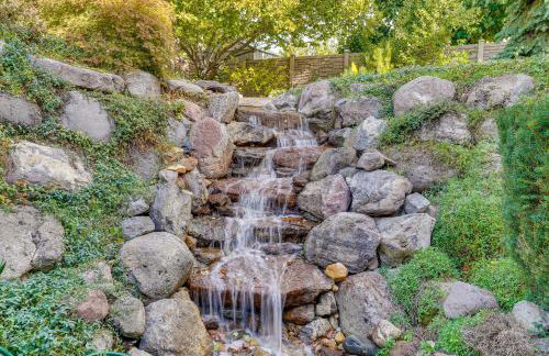 Elegant 6,300-Sq-Ft Family Home with Hot Tub in Orem - Photo 40