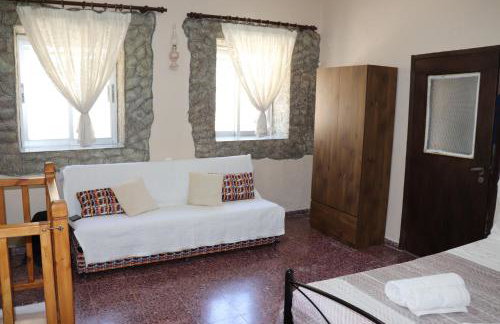 Mary's house - Photo 43