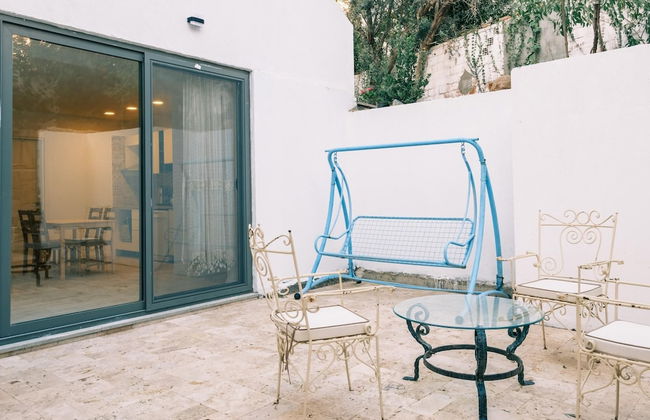 Comfy Flat w Patio 3 min to Beach in Bodrum - Foto 1