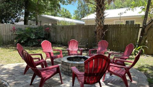 Spacious renovated 4br downtown home w firepit sleeps 8+ - Foto 5, Garden