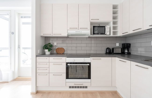 1BR & Balcony next to Railway Station in Downtown - Photo 7