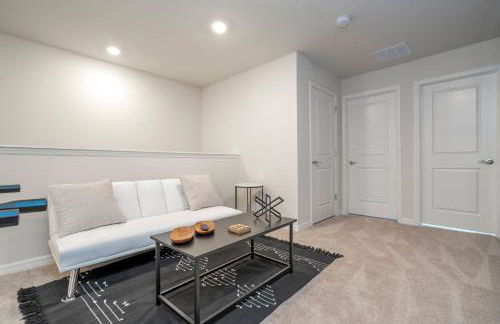 Brand New! Windsor Island 5BR Cozy Home Wpool/spa - Foto 91