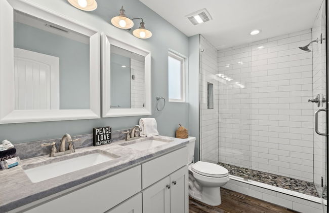 Coral Cabana - 3BD 2BA Home Close to Beach w/ Optional Golf Cart! - Foto 19