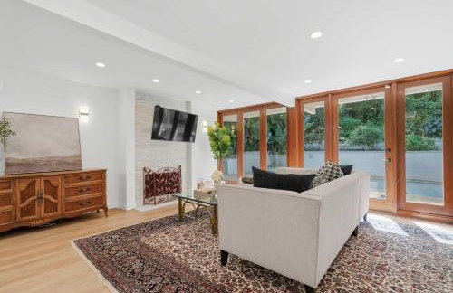 Beverly Hills Canyon Estate by Colby & Conrad - Foto 12