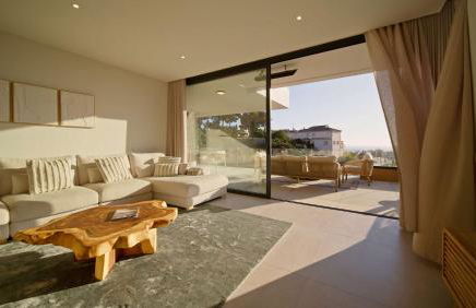 Casa Sol Luxury Rooftop Penthouse Gym Spa Pools - Photo 27