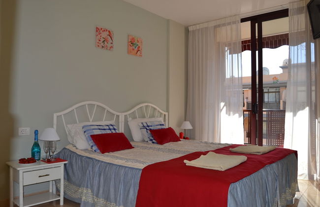 Olivia Sunbeach - Photo 17