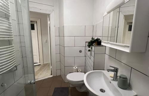 Monteur & Ferienwohnung mit Balkon, 3 Schlafzimmer & Platz für 6 Personen - Photo 24