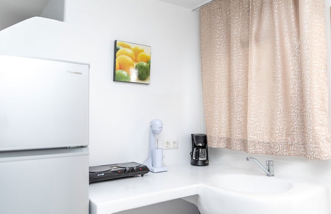 Depis Luxury Suites - Photo 40