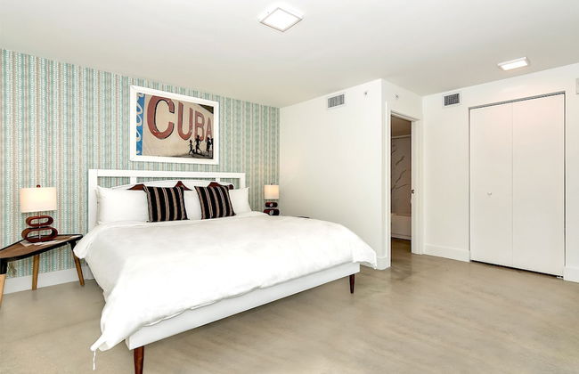 Roami at Grove 27 - Photo 21