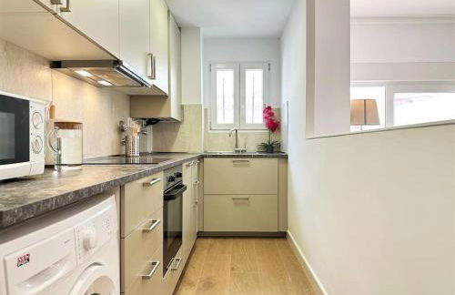 Your Poolside Paradise by the Sea - Foto 43