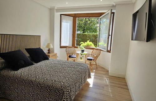 Alojamiento con gran terraza en el centro de Irún - Foto 1