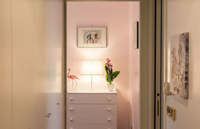 Rental In Rome Ponte Milvio Apartment - Photo 2