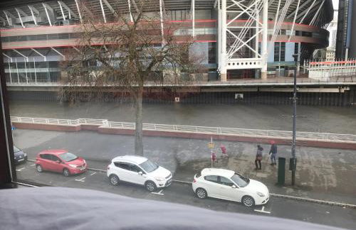 1 Fitzhamon Embankment APARTMENTS opposite Principality Stadium - LONG STAY OFFER - Foto 13