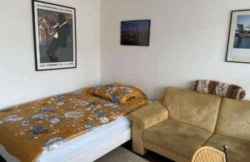 wohnliches , behagliches Zimmer mit Balkon und wifi - Foto 4