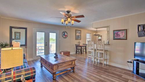 Home in Historic Waxahachie with Yard and Patio! - Foto 4