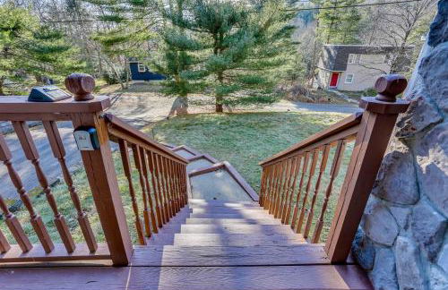 Secluded Kerhonkson Retreat with Deck and Views! - Foto 38