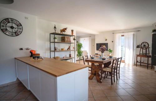 Case vacanze in graziosa borgata alpina - Photo 11