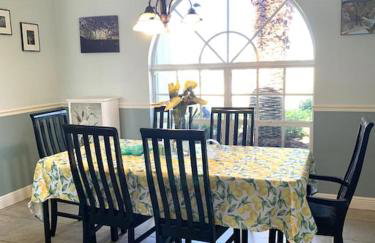 Relax with nature in our Waterfront 4 bedroom -HEATED POOL HOME-KING BED - Foto 42