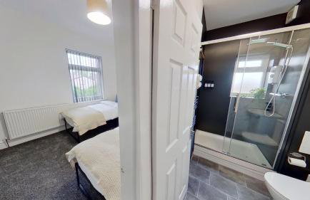 Elegant 2 Bed House Near City Centre - Foto 33