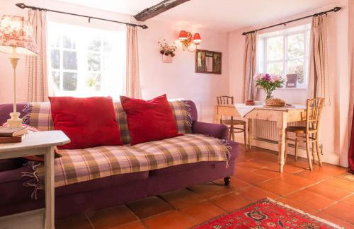 Farm Cottage a cute C17th cottage a walk across the fields to a great pub - Foto 9