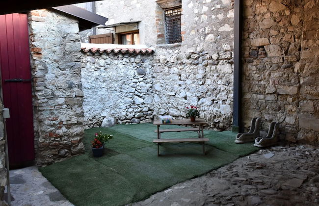 Ancient, Renovated Farmstead With Private, Equipped Garden - Photo 24