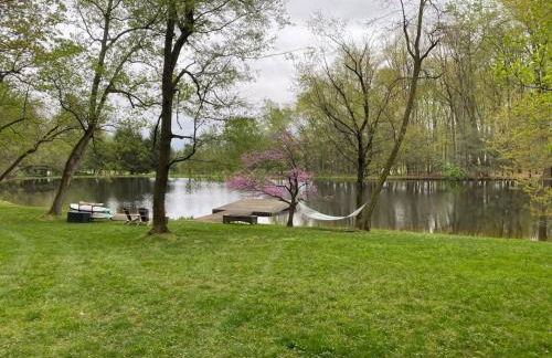 The Roundtop Chalet romantic couples getaway - Foto 49