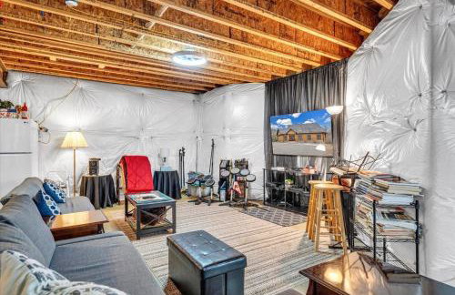 Liberty Pines - Lakefront Log Home, Swim Spa & Game Room - Photo 15