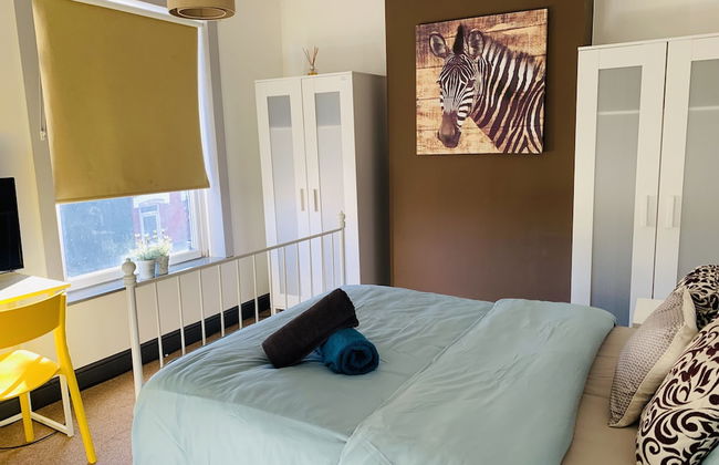 Durban House Kettering - Photo 2