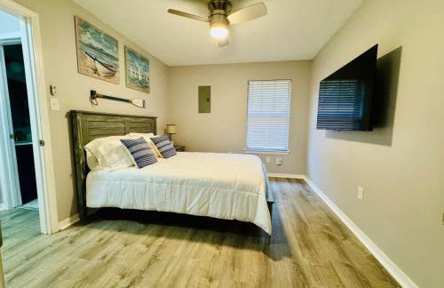 NEW Getaway by Gulfport Beach - Foto 1
