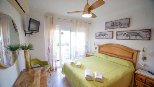 "El Balcon de Huelva" lujo en pleno centro - Foto 1