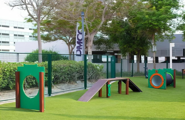 Lux BnB I X1 Tower I Golf Course & Sea Views - Photo 35