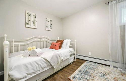 The Bumble Bee Hive 7-Bedroom House w/ Hot Tub - Foto 25