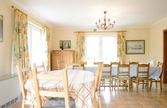 Spacious Villa Near Lesse - Photo 22