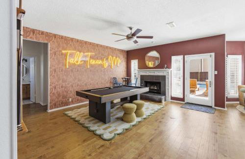 Sparkling Pool Hot Tub Game Room Kids Area - Foto 6