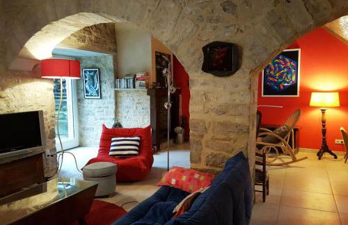 Maison du XVème au cœur du village médiéval - Foto 7