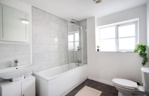 Snowberry Close - Contractors Long Stay by ShortStayUK - Foto 19