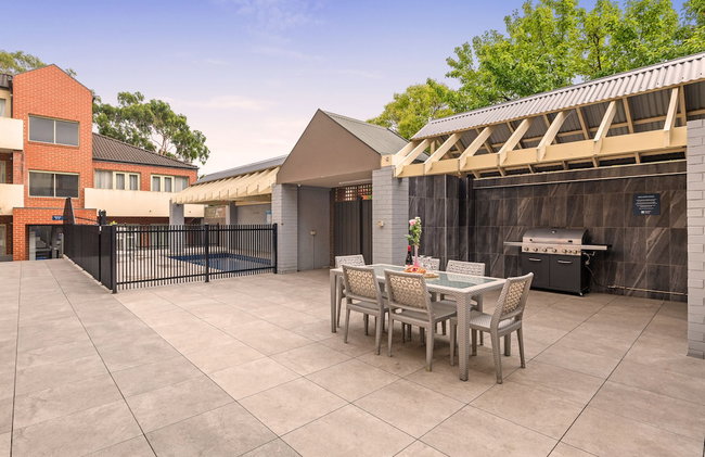 MainStay Suites Kew - Foto 52