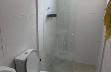 Apartamento Studio 2 camas solteiro 20 minutos Aeroporto Guarulhos - Foto 6