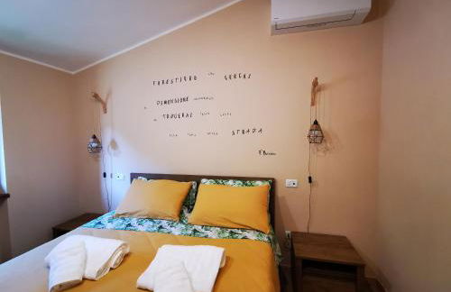 LA CASA DEL GRILLO - Valle del Menotre - Rasiglia - Foto 8